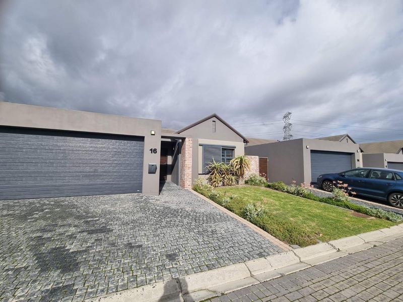 3 Bedroom Property for Sale in Turnberry Village Western Cape